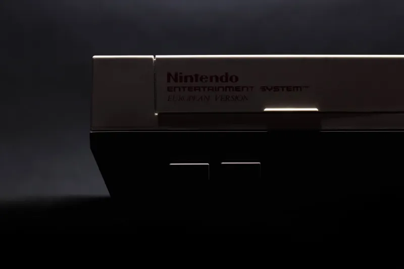 Puff Piece: The Weird Science Behind Why Blowing Into NES Cartridges Actually Did Something